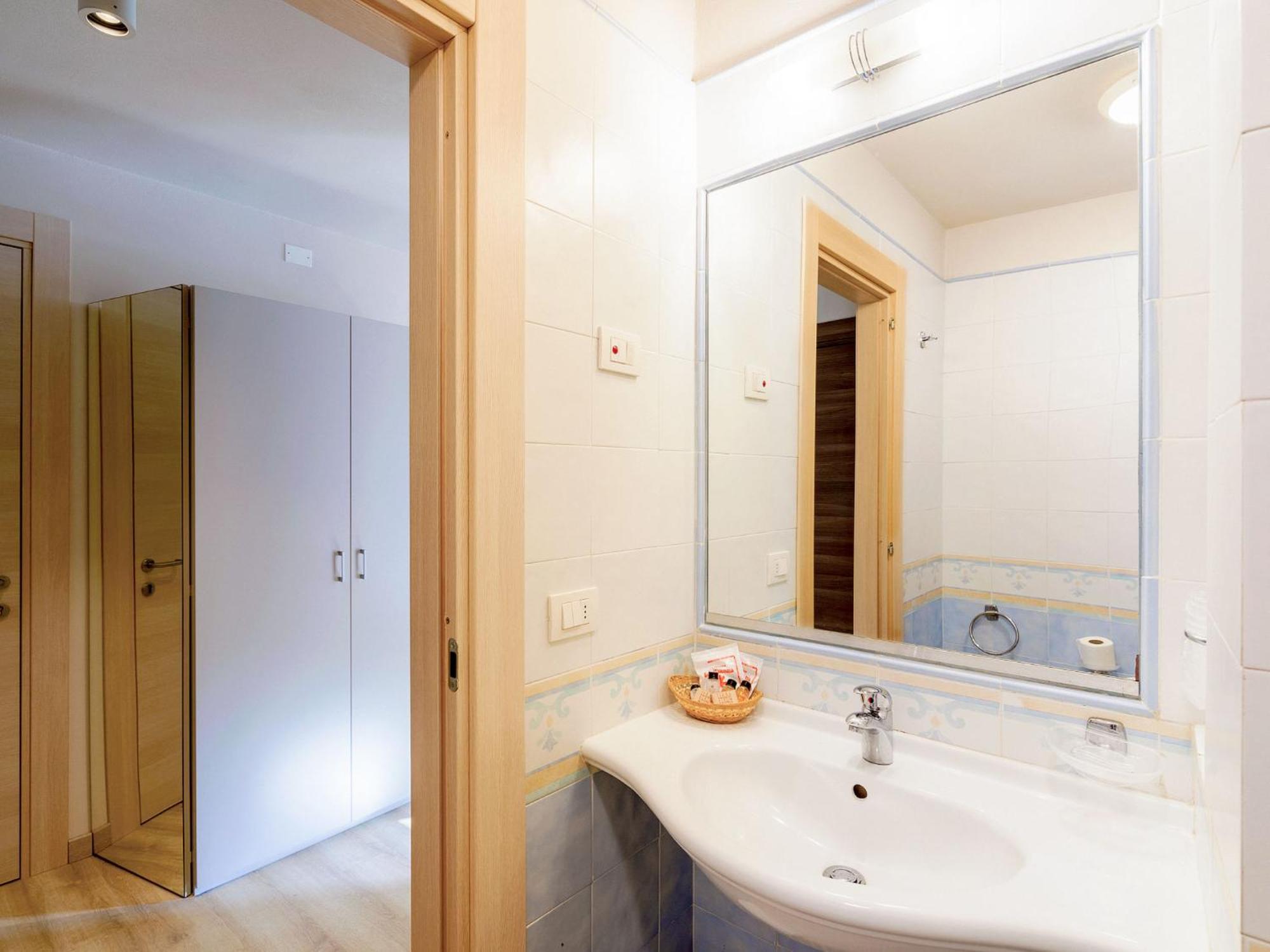 Holiday Home Twoo-Room Comfort By Interhome カスティリオーネ・デッラ・ペスカーイア エクステリア 写真